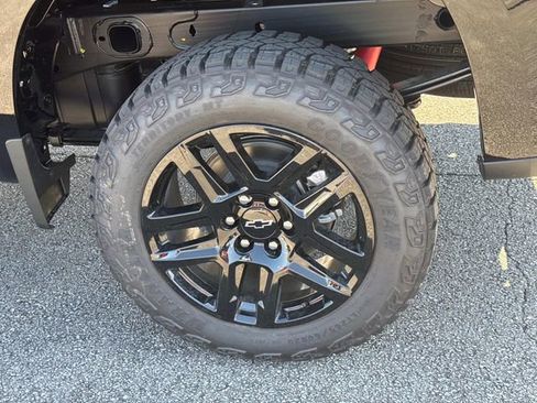 New 2026 Chevrolet Silverado 1500 Custom Trail Boss image 11