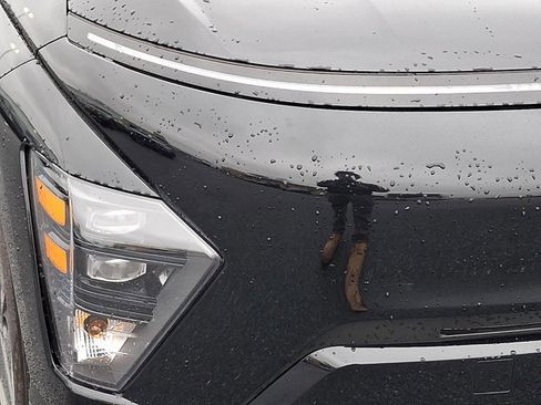 Used 2024 Hyundai Kona SEL image 9