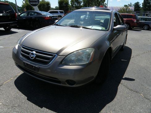 Used 2004 Nissan Altima 2.5 SL image 6