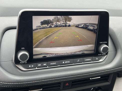 Certified 2024 Nissan Rogue SV image 16