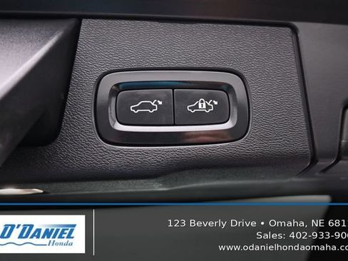 Used 2018 Volvo XC60 T5 Inscription AWD/4WD image 40