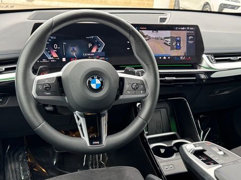 Used 2025 BMW X1 xDrive28i w/ Technology Package image 32