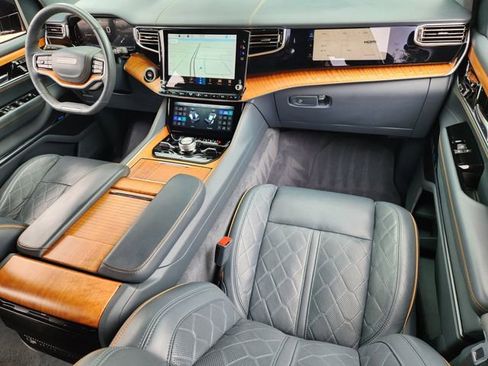 Certified 2022 Jeep Grand Wagoneer Series III AWD/4WD image 27