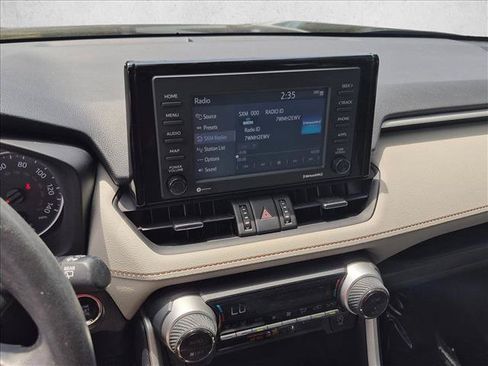 Used 2022 Toyota RAV4 XLE Premium FWD image 14