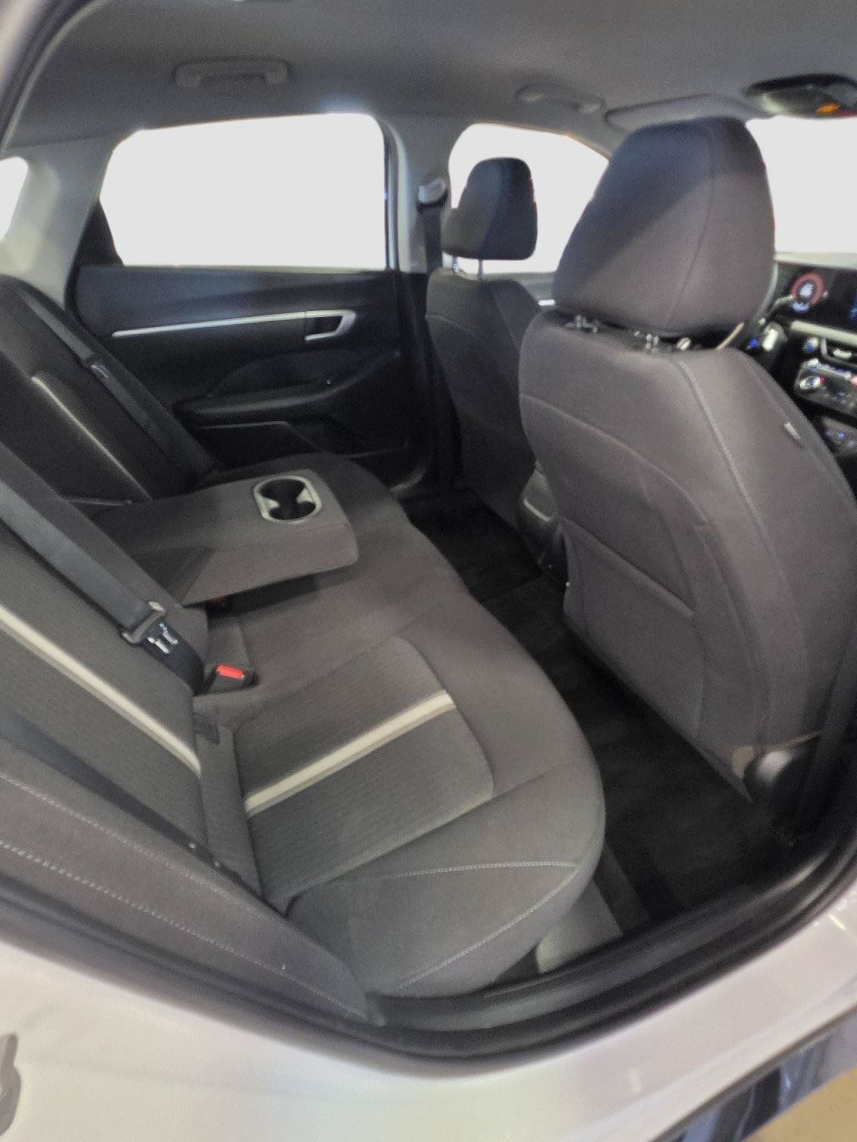 Used 2025 Hyundai Sonata SEL FWD image 16
