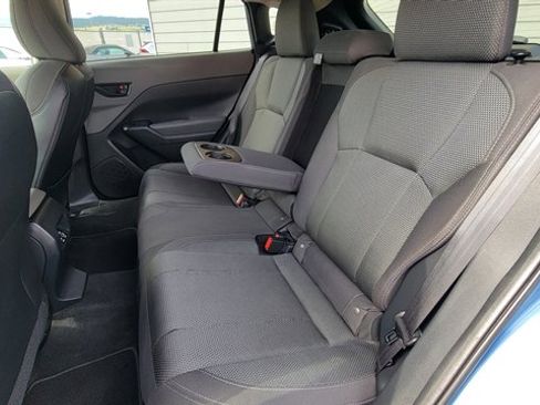 Used 2024 Subaru Crosstrek 2.0i Premium image 45
