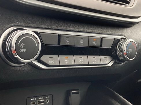 Used 2025 Nissan Altima 2.5 SV image 24