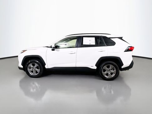 Used 2025 Toyota RAV4 XLE w/ Convenience Package AWD/4WD image 9
