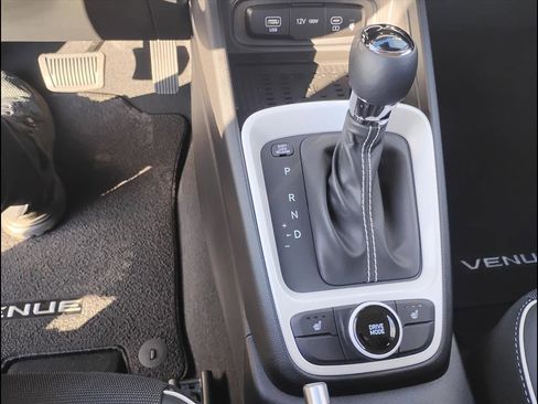 New 2026 Hyundai Venue SEL image 30