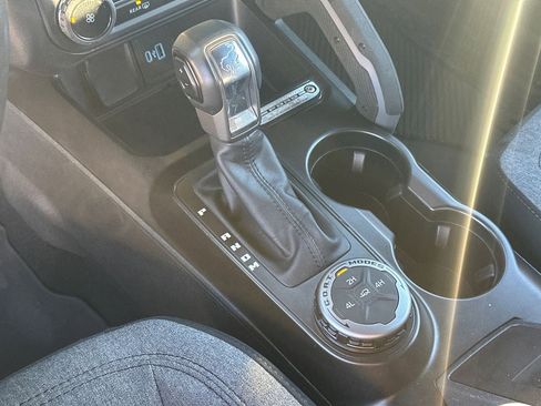 Used 2023 Ford Bronco Big Bend image 27