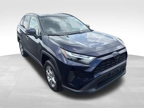 Used 2024 Toyota RAV4 XLE FWD image 7