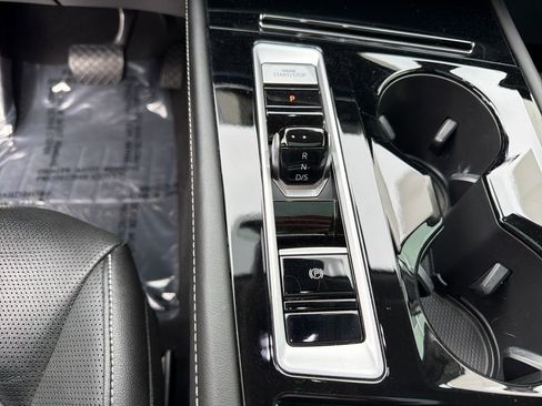 Certified 2024 Volkswagen Atlas SEL image 28