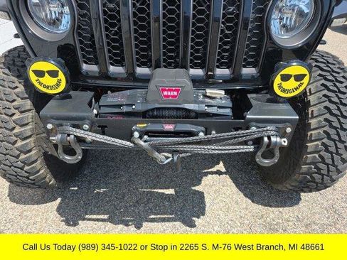 Used 2023 Jeep Gladiator Mojave w/ Cold Weather Group AWD/4WD image 6