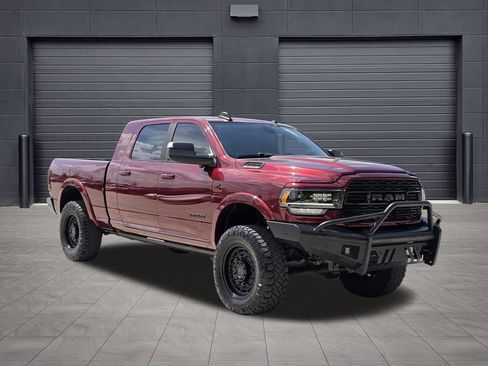 Used 2022 RAM 2500 Limited w/ Night Edition AWD/4WD image 3