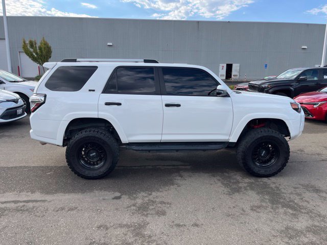 Used 2023 Toyota 4Runner SR5 Premium w/ Moonroof Package AWD/4WD image 5