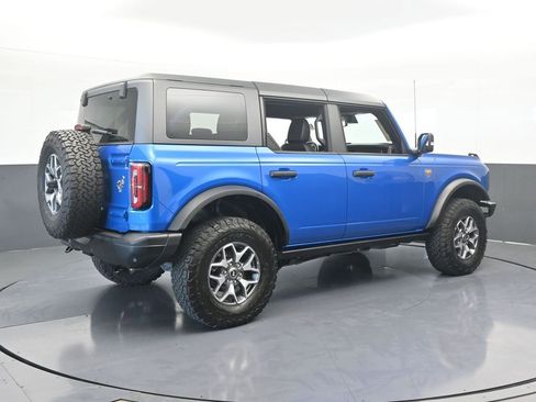 Used 2024 Ford Bronco Badlands image 6