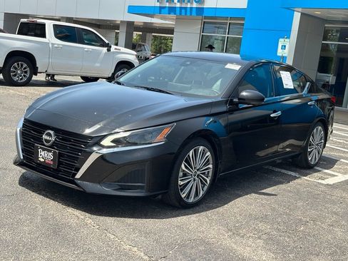 Used 2023 Nissan Altima 2.5 SL FWD image 3