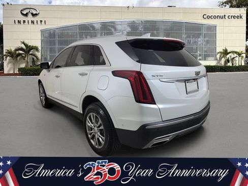 Used 2023 Cadillac XT5 Premium Luxury w/ Technology Package FWD image 3