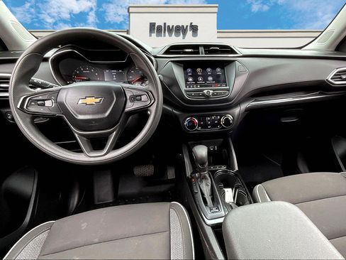 Used 2022 Chevrolet TrailBlazer LT w/ Confidence II Package image 15