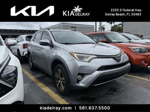 Used 2018 Toyota RAV4 XLE FWD image 1