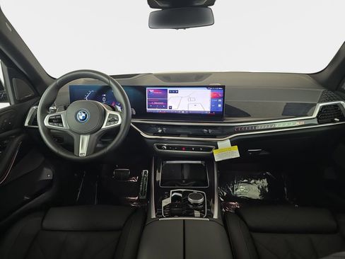 Used 2026 BMW X5 xDrive50e w/ M Sport Package AWD/4WD image 14