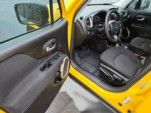Used 2016 Jeep Renegade Sport w/ Power & Air Group FWD image 19