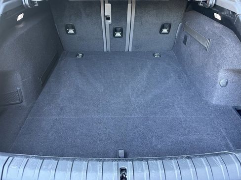 Used 2022 Porsche Taycan 4 Cross Turismo image 34