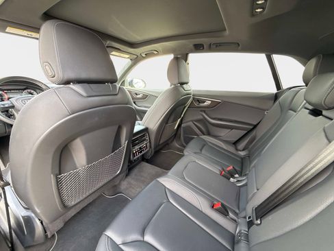 Used 2021 Audi Q8 Premium Plus w/ Premium Plus Package image 20