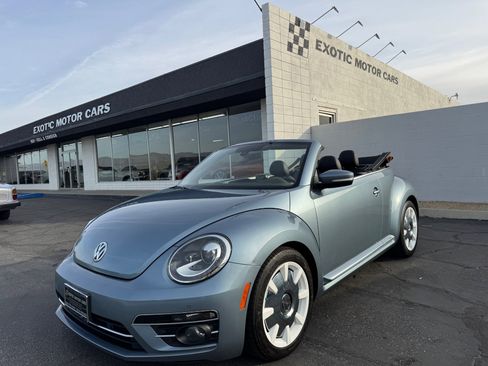 Used 2019 Volkswagen Beetle 2.0T Final Edition SEL image 4