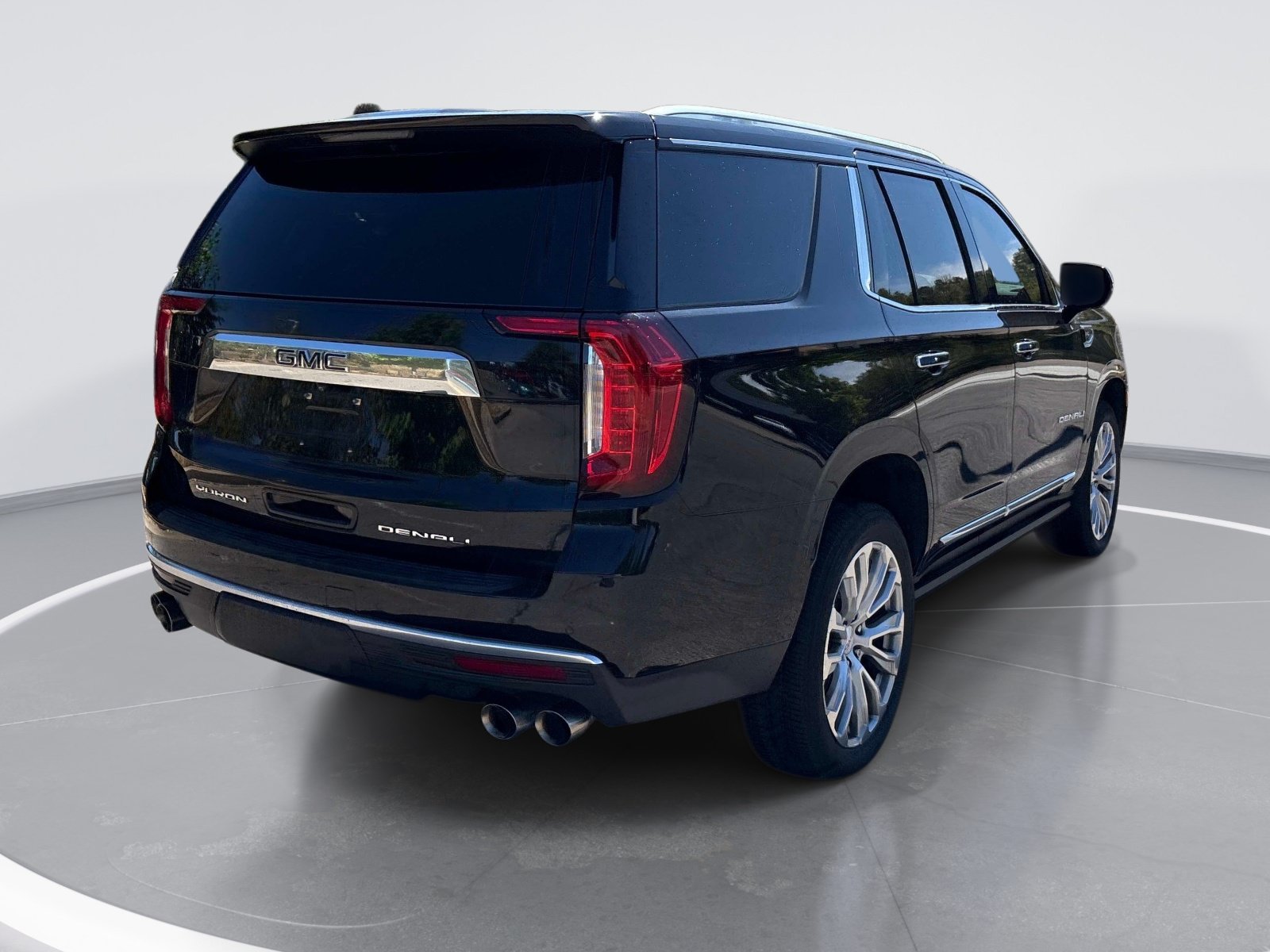 Used 2022 GMC Yukon Denali AWD/4WD image 8