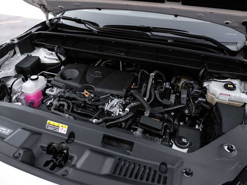 Used 2021 Toyota Highlander Platinum image 51