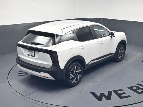 Used 2025 Nissan Kicks SV w/ Charging Package image 25