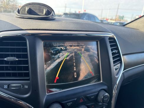 Used 2015 Jeep Grand Cherokee Limited image 20