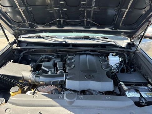 Used 2011 Toyota 4Runner SR5 image 13