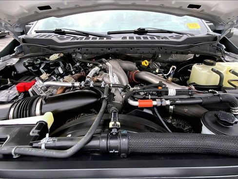 Certified 2024 Ford F250 Platinum AWD/4WD image 29