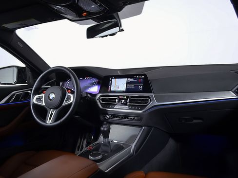 Used 2022 BMW M4 Coupe w/ Executive Package RWD image 24