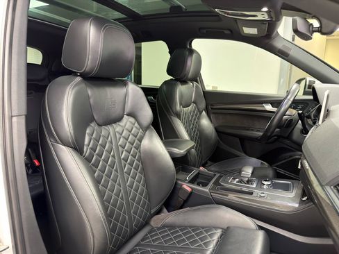 Used 2018 Audi SQ5 Prestige AWD/4WD image 12