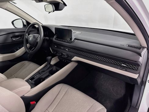 Certified 2024 Honda Accord EX image 28