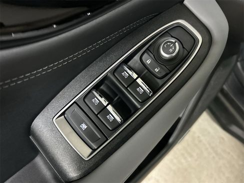 Certified 2023 Subaru Outback Limited image 16