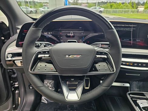 New 2026 Cadillac Lyriq V AWD/4WD image 24