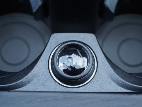 New 2025 BMW 330i Sedan w/ Premium Package image 10