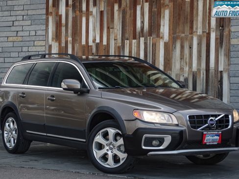 Used 2010 Volvo XC70 T6 image 9
