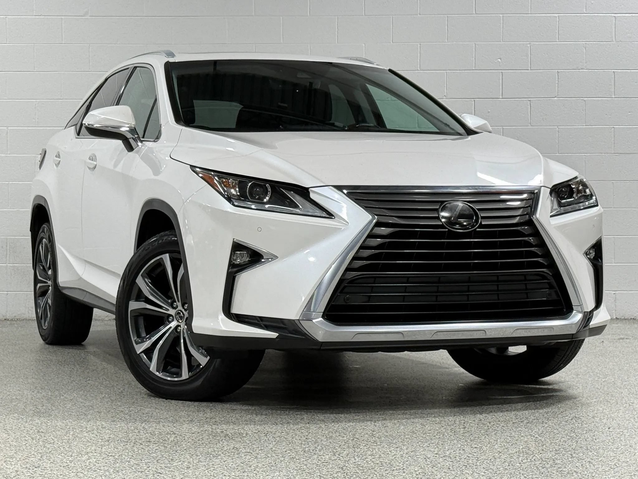 Used 2019 Lexus RX 350 FWD w/ Navigation Package image 4