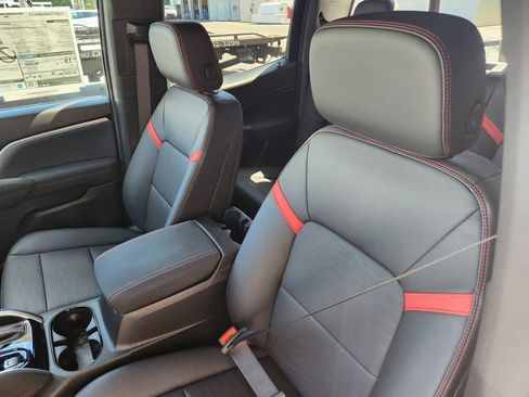 New 2026 Chevrolet Colorado Z71 w/ Technology Package image 12