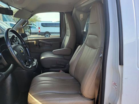 Used 2021 Chevrolet Express 2500 w/ Safety Package RWD image 15