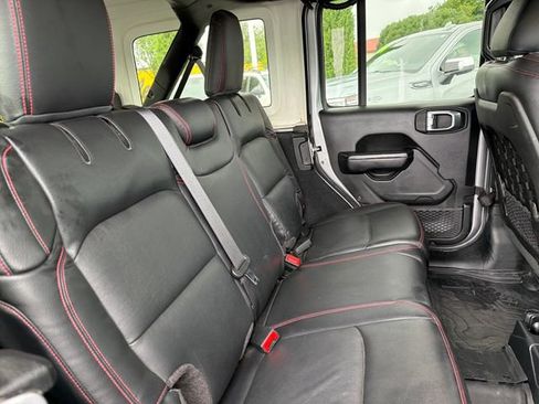 Used 2019 Jeep Wrangler Unlimited Rubicon AWD/4WD image 24