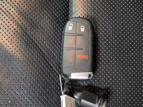 Certified 2024 Dodge Durango GT image 38