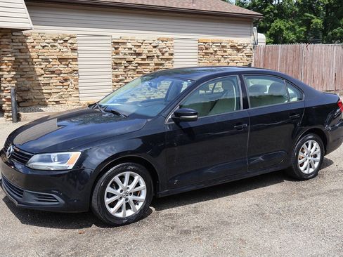 Used 2011 Volkswagen Jetta SE FWD image 5