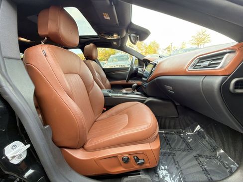 Used 2018 Maserati Ghibli RWD image 26