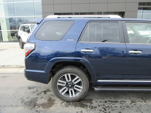 Used 2023 Toyota 4Runner Limited image 10